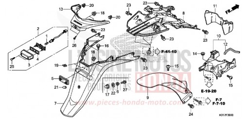 REAR FENDER/LICENSE LIGHT SH150D de 2013